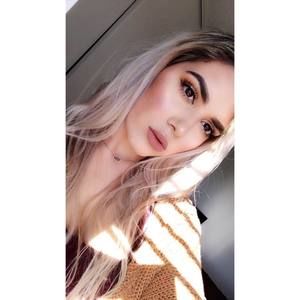 Meet your Posher, Kayla